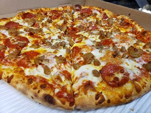 medium three topping 
